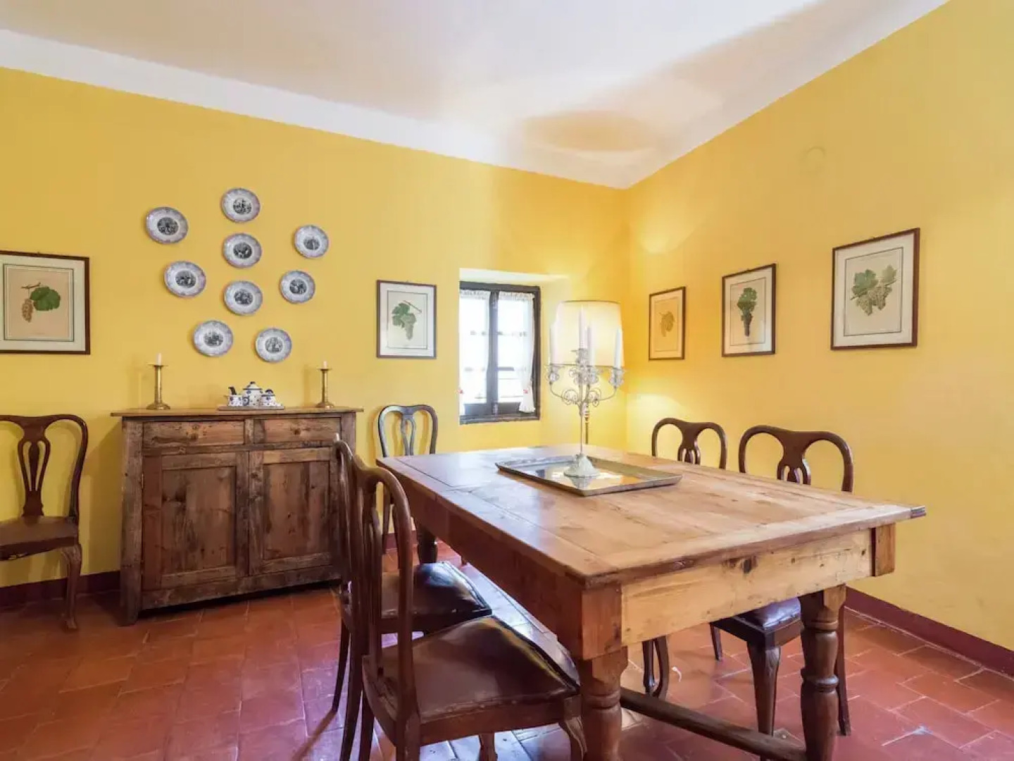 Apartment in Cut Monferrato With Garden