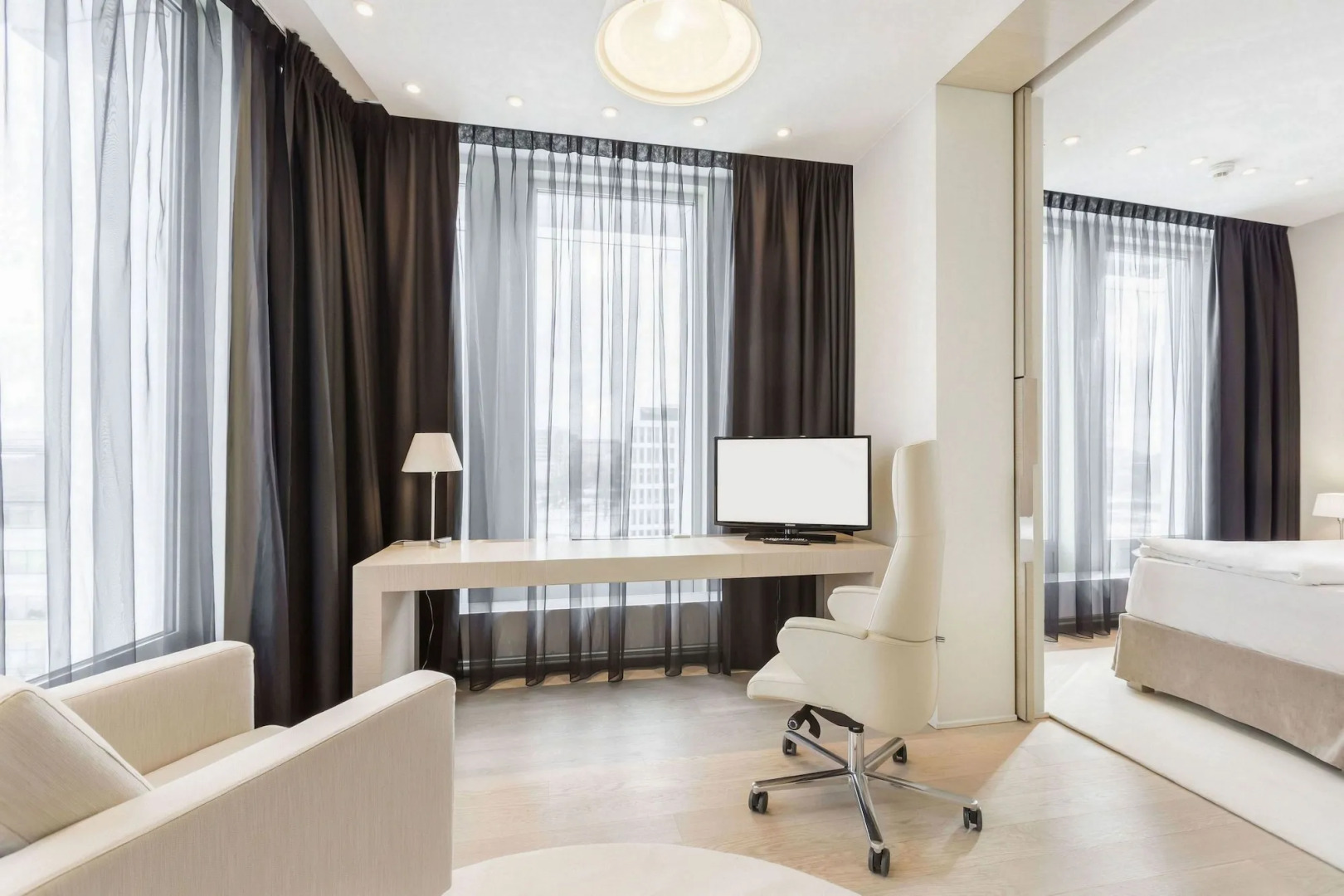 Sound Garden Hotel Airport