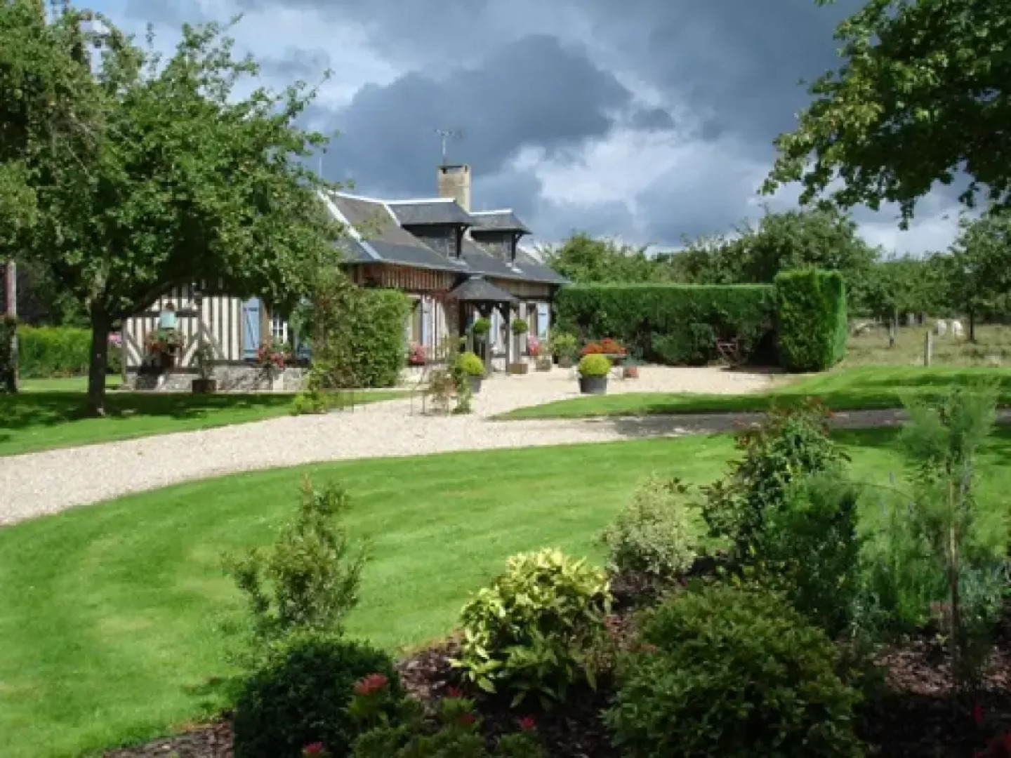 La Ferme Du Pressoir Guest House