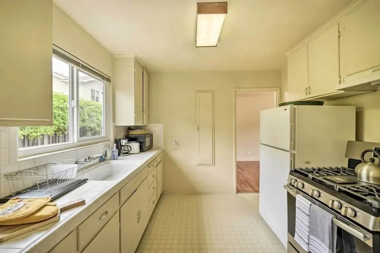 Cozy Mountain View Apt Near Downtown San Jose