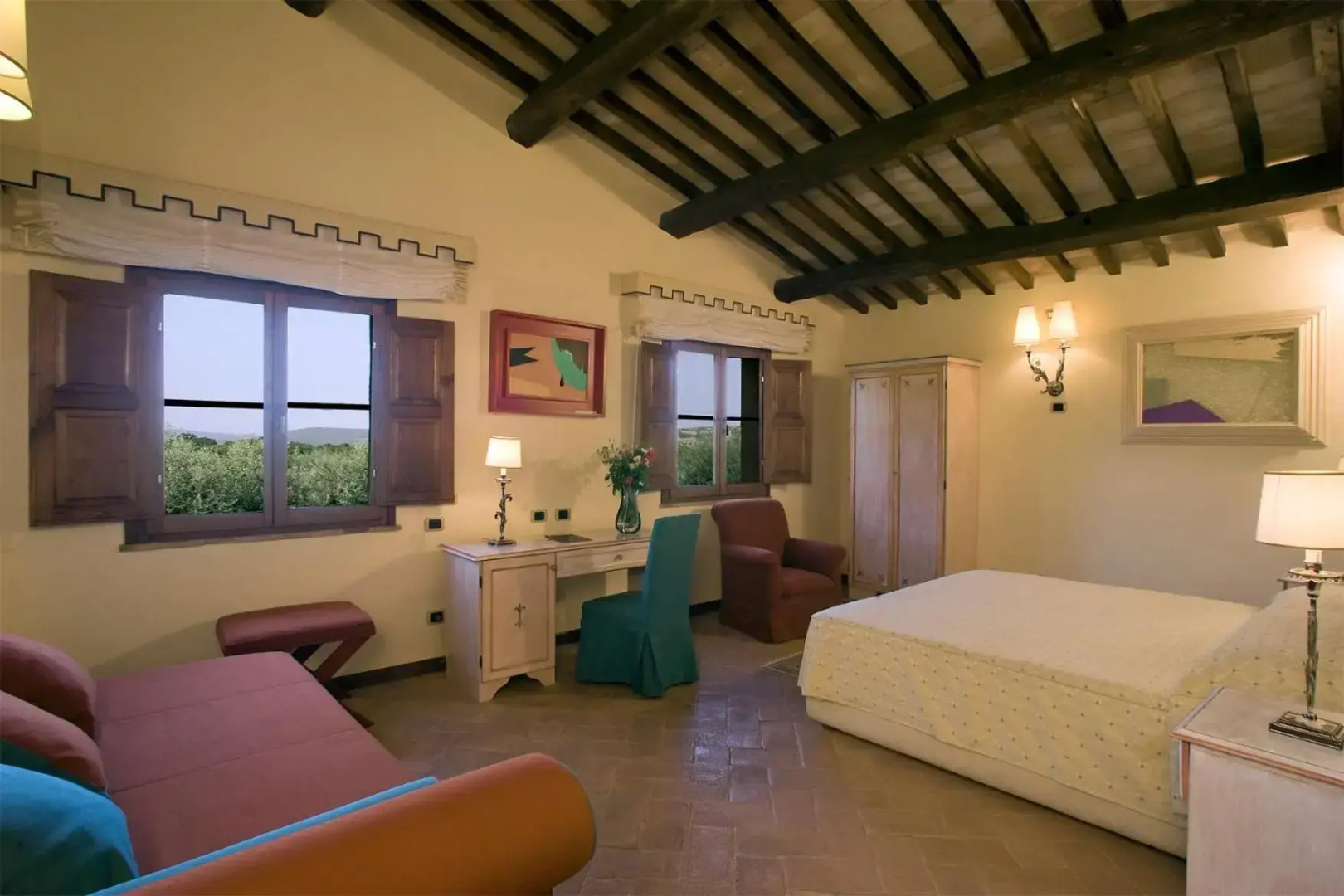 Sovana Hotel & Resort
