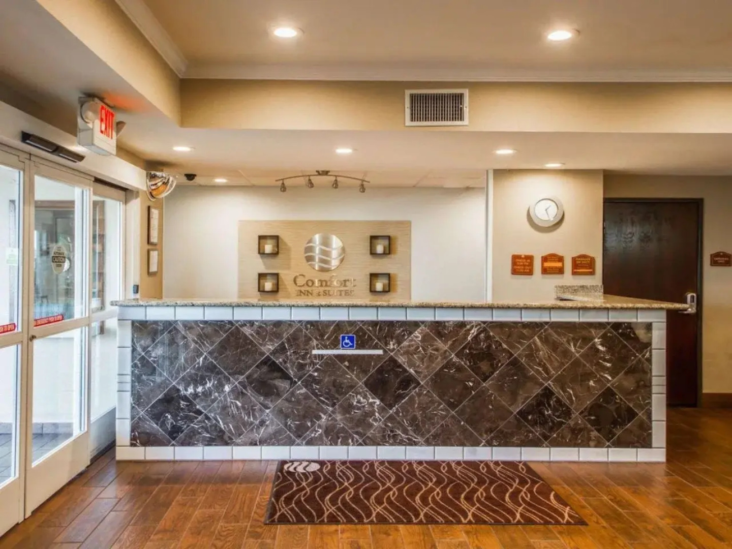 Comfort Inn & Suites Sacramento - University Area