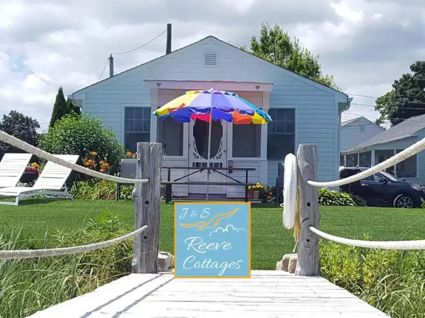 Premier Waterfront Cottage 3