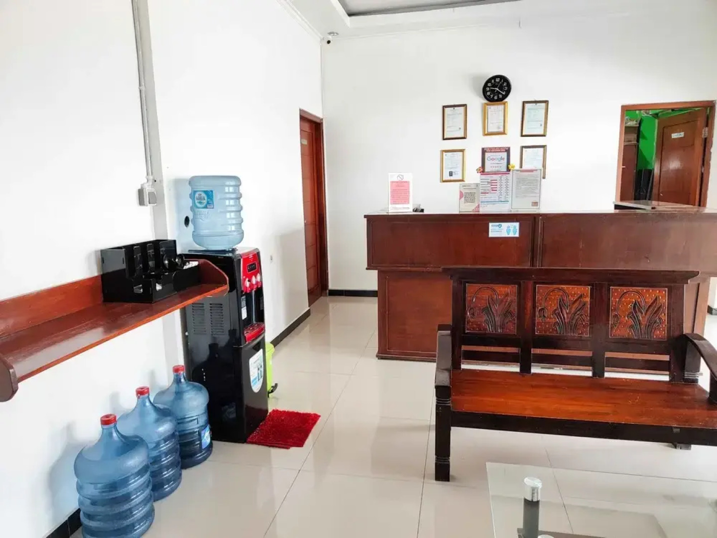 RedDoorz near Prambanan Temple