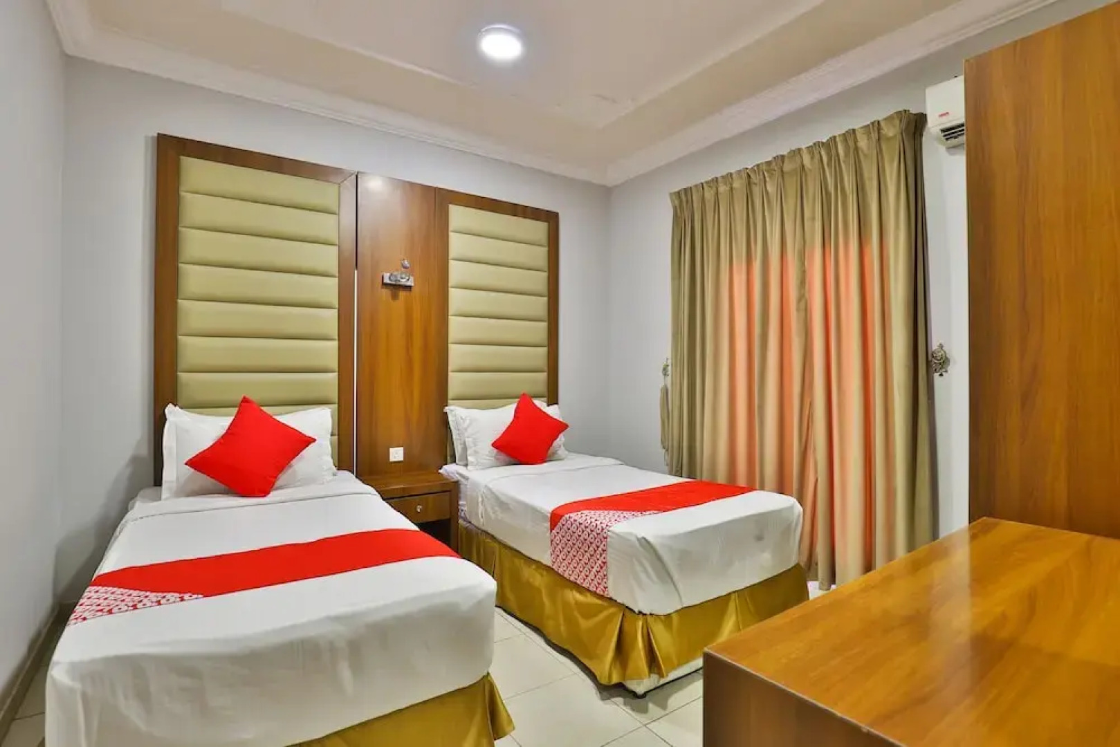 OYO 214 Quiet Inn Hotel Apartments