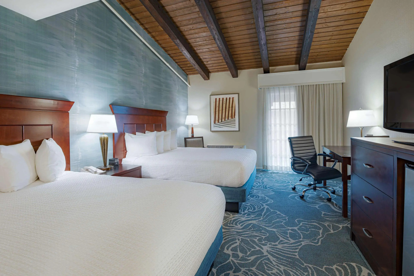 Best Western Plus Carpinteria Inn