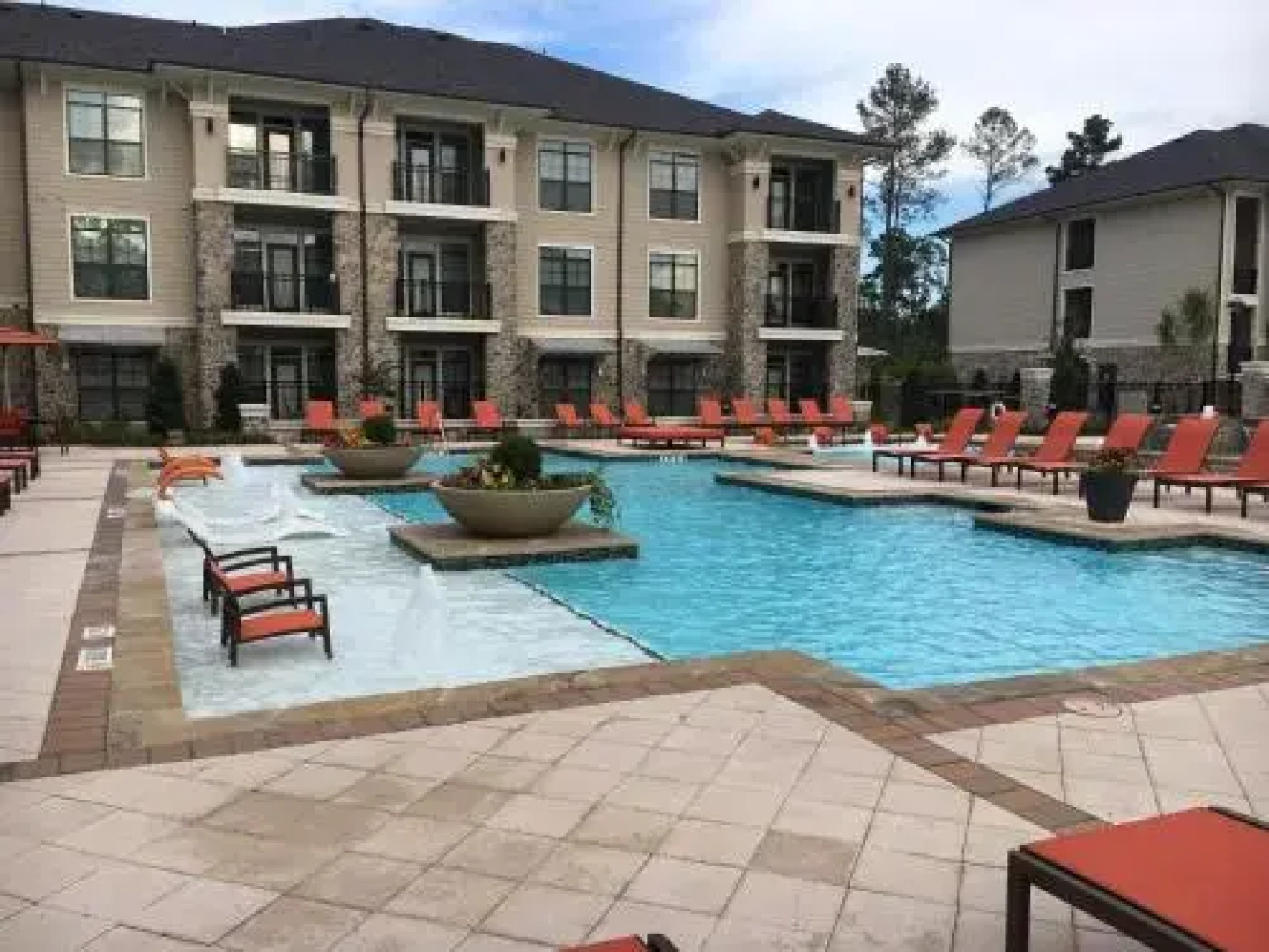 Resort Style Apt Home-Woodlands