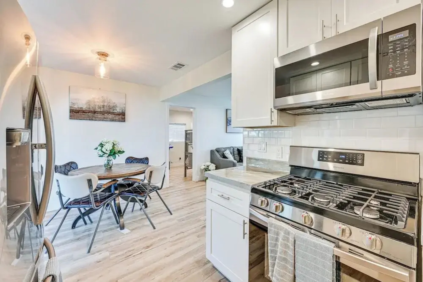 8 Mi to Downtown San Diego: Chic Home w/ Patio