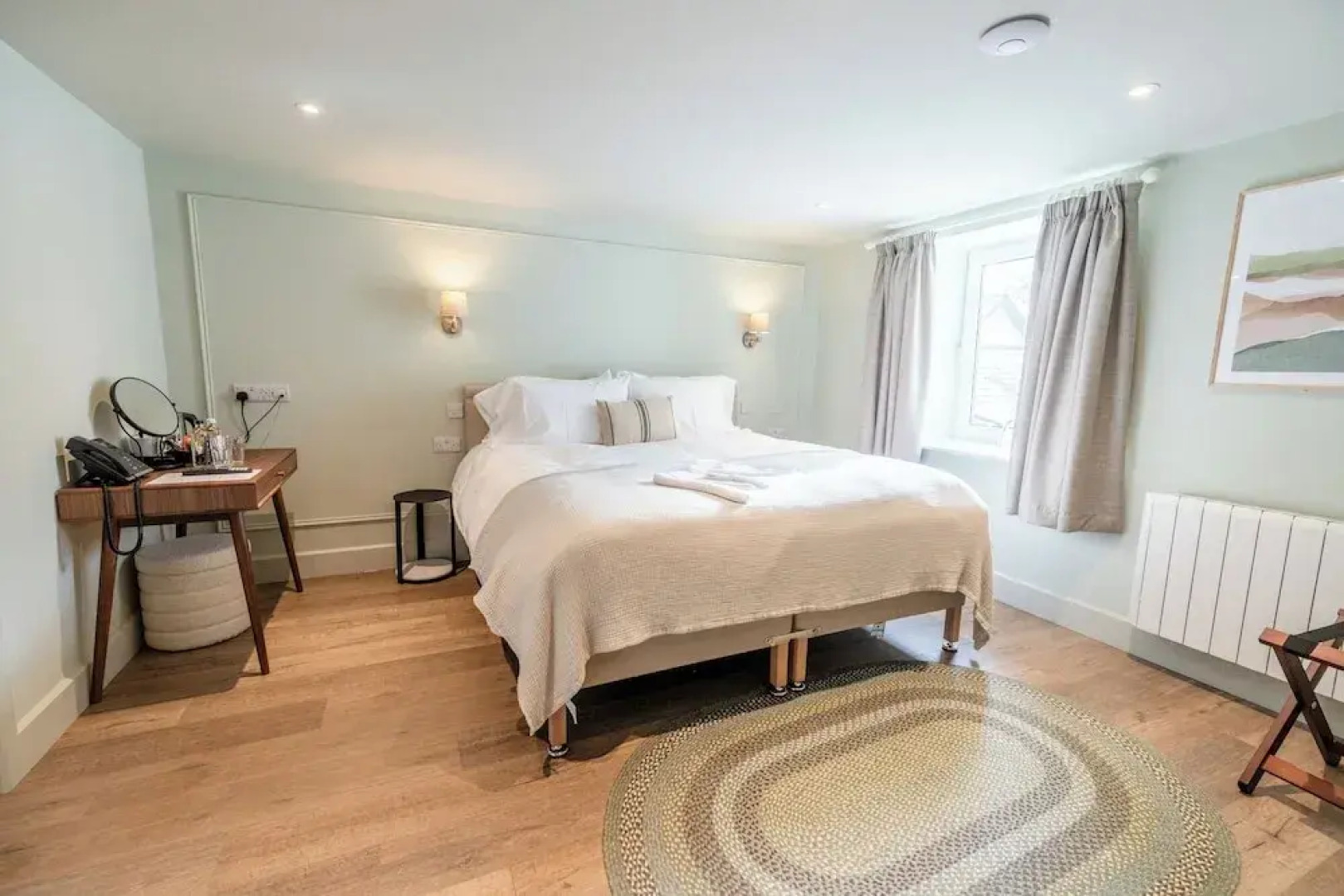 Glan Yr Afon Riverside