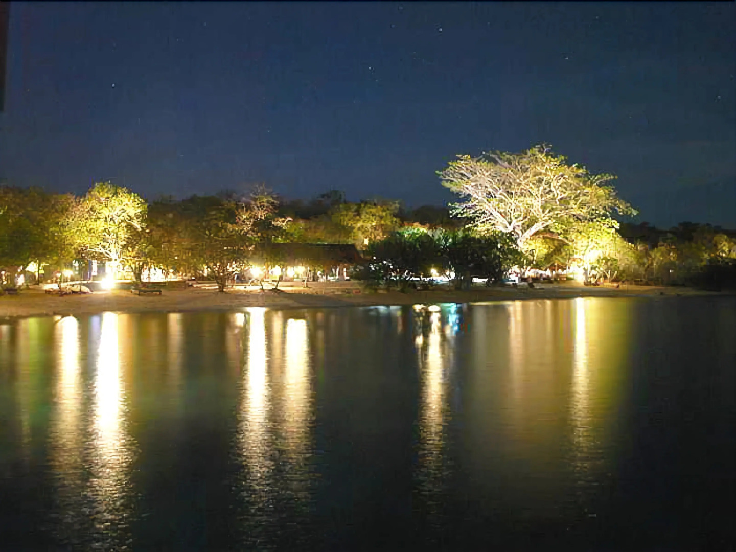 NusaBay Menjangan by WHM