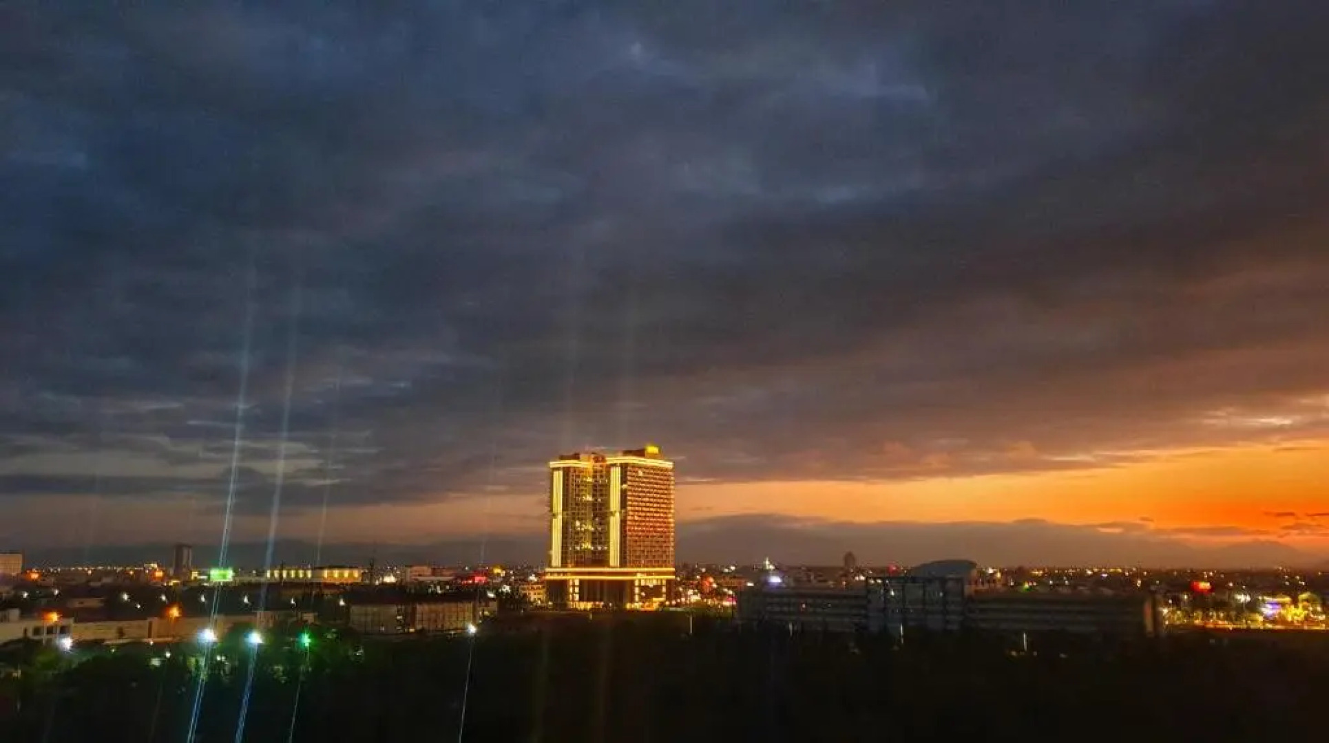 White House Condotel Phú Yên