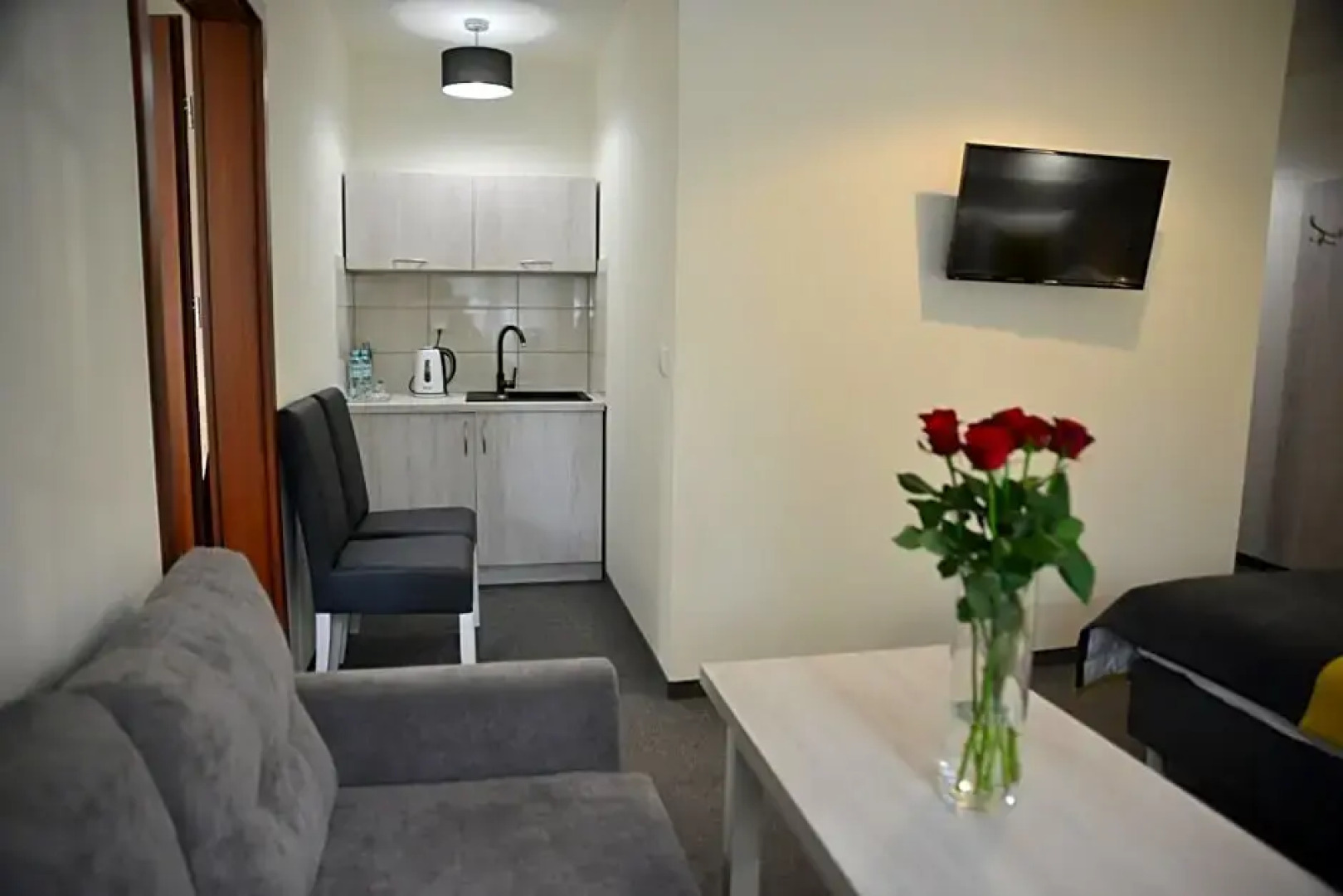 Centrum Restauracyjno-Hotelowe Florres