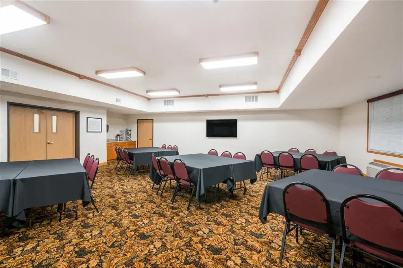 Travelodge & Suites by Wyndham Fargo/Moorhead