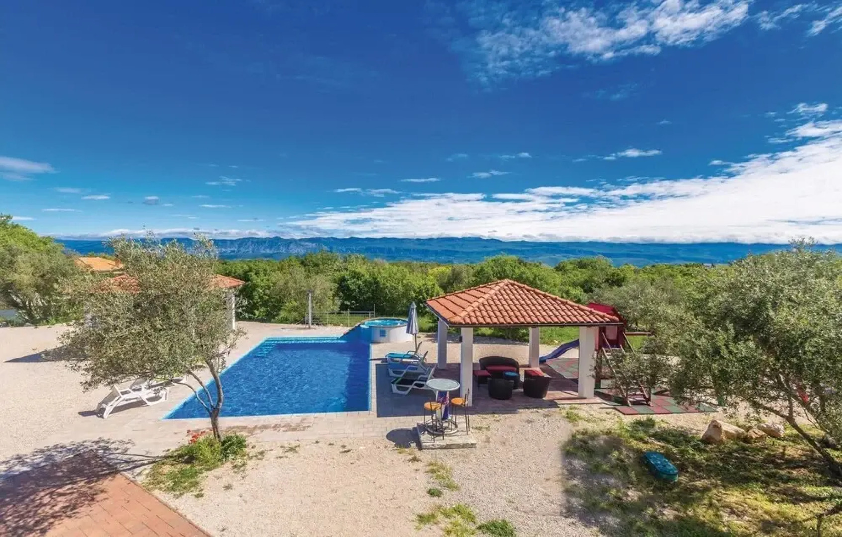 Awesome Home in Sveti Vid Dobrinjski with Hot Tub, WiFi & 6 Bedrooms