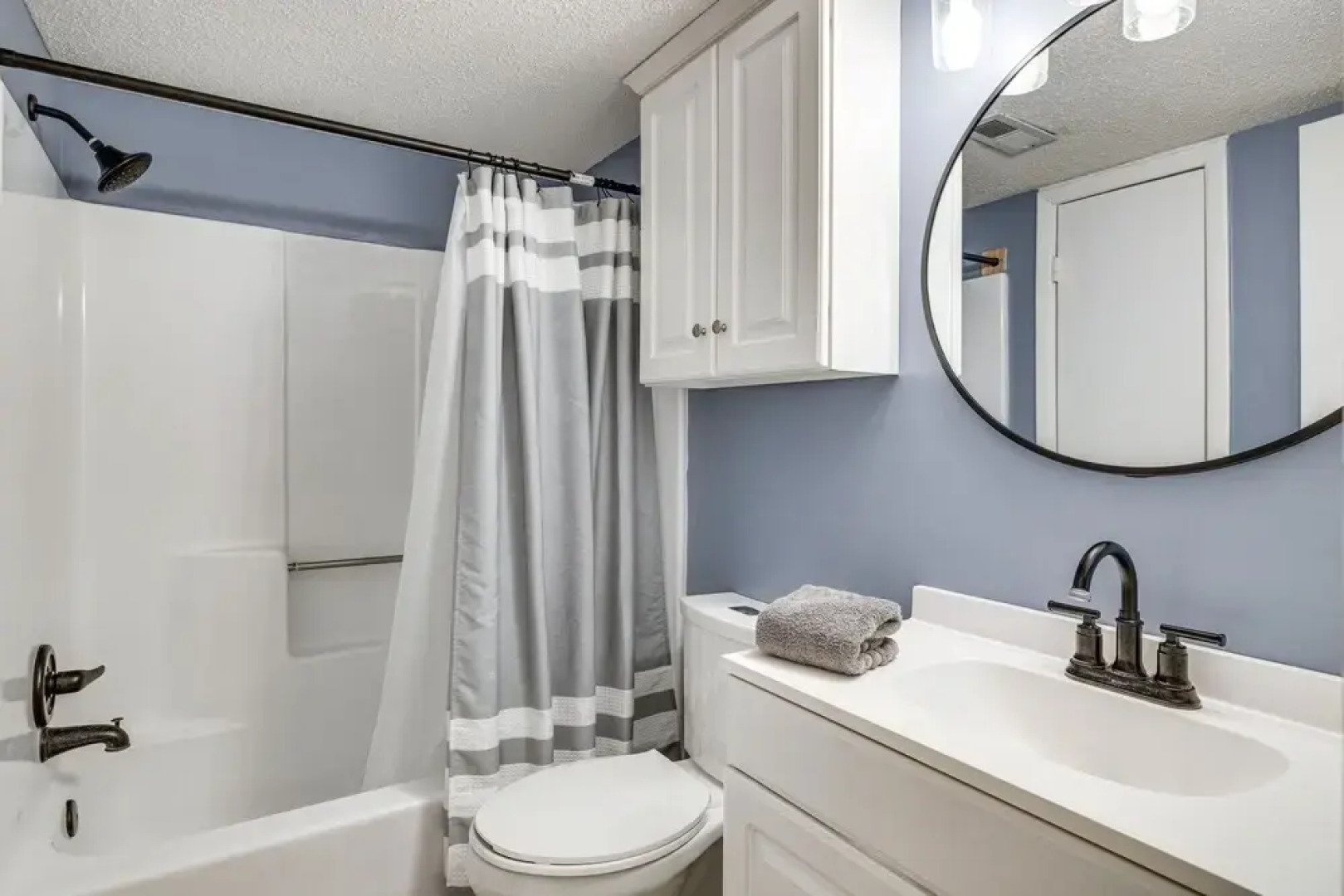 Steps to the Beach: Oceanfront Condo w/ Lanai!