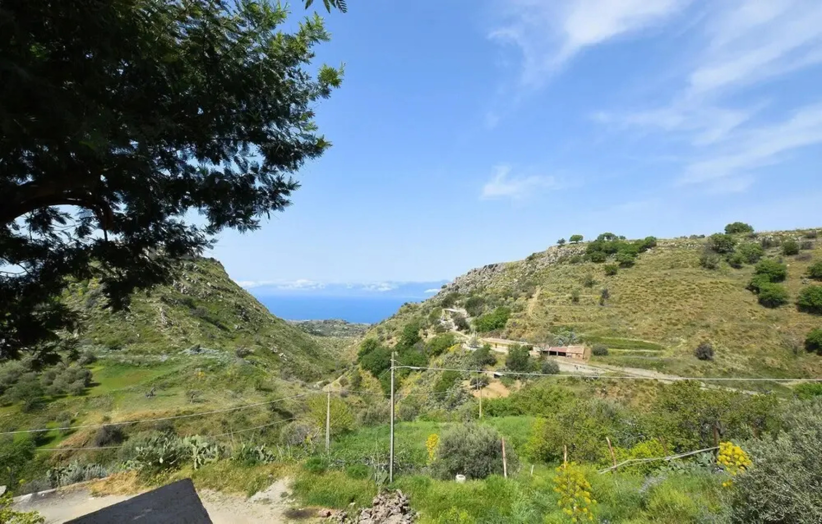 Beautiful Home in Motta San Giovanni With Wifi and 2 Bedrooms