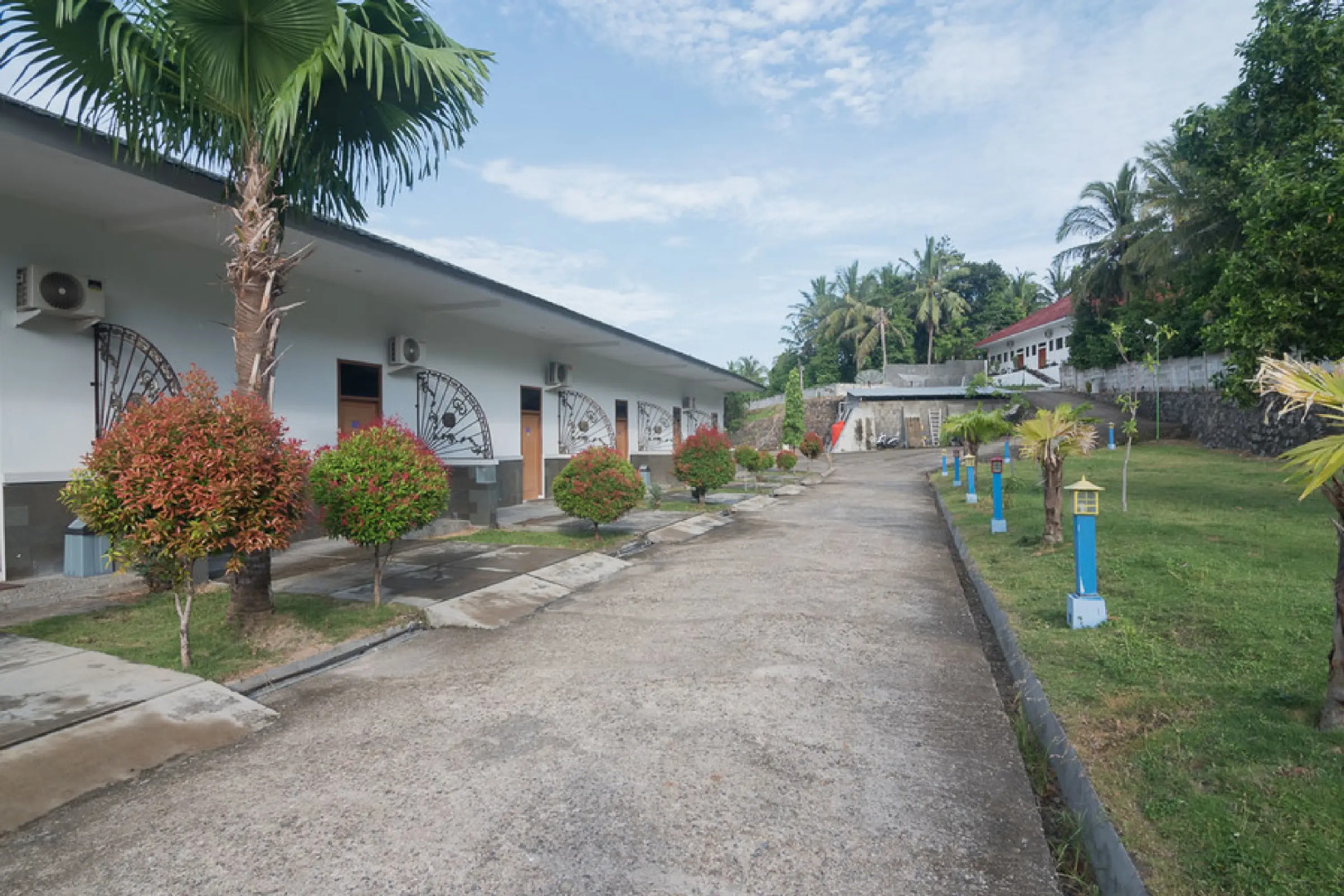 RedDoorz Premium @ Kahai Beach Lampung