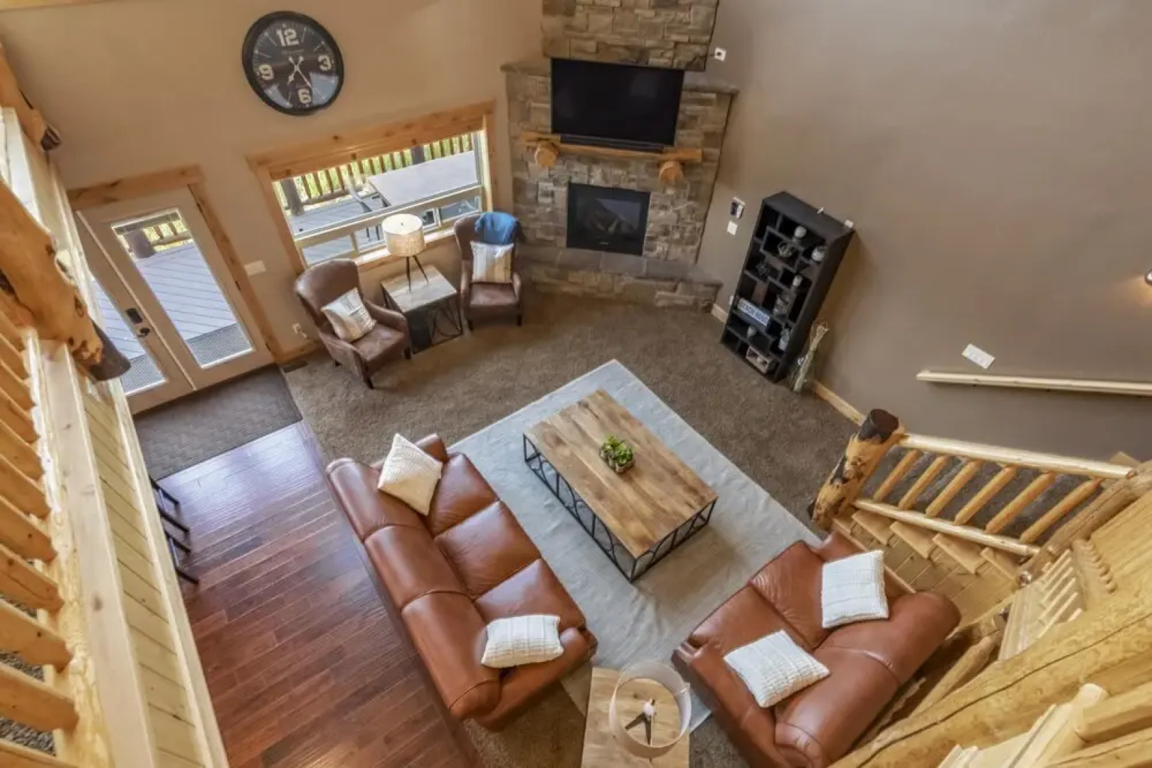 Harbor Lodge has Expansive Deck Views and Located Directly Across From the Marina!