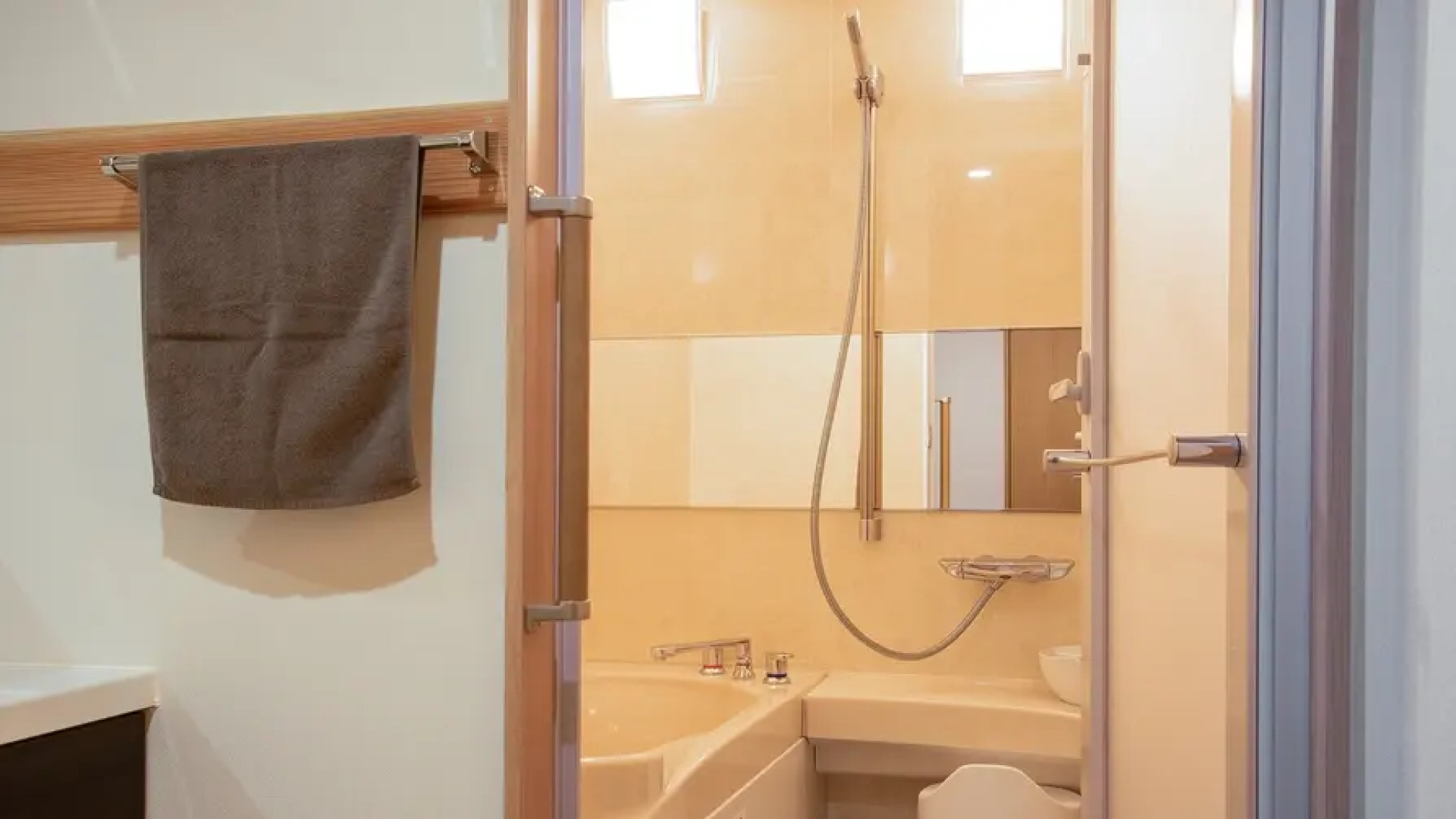 Awaikeda Ekimae Hotel Eleven