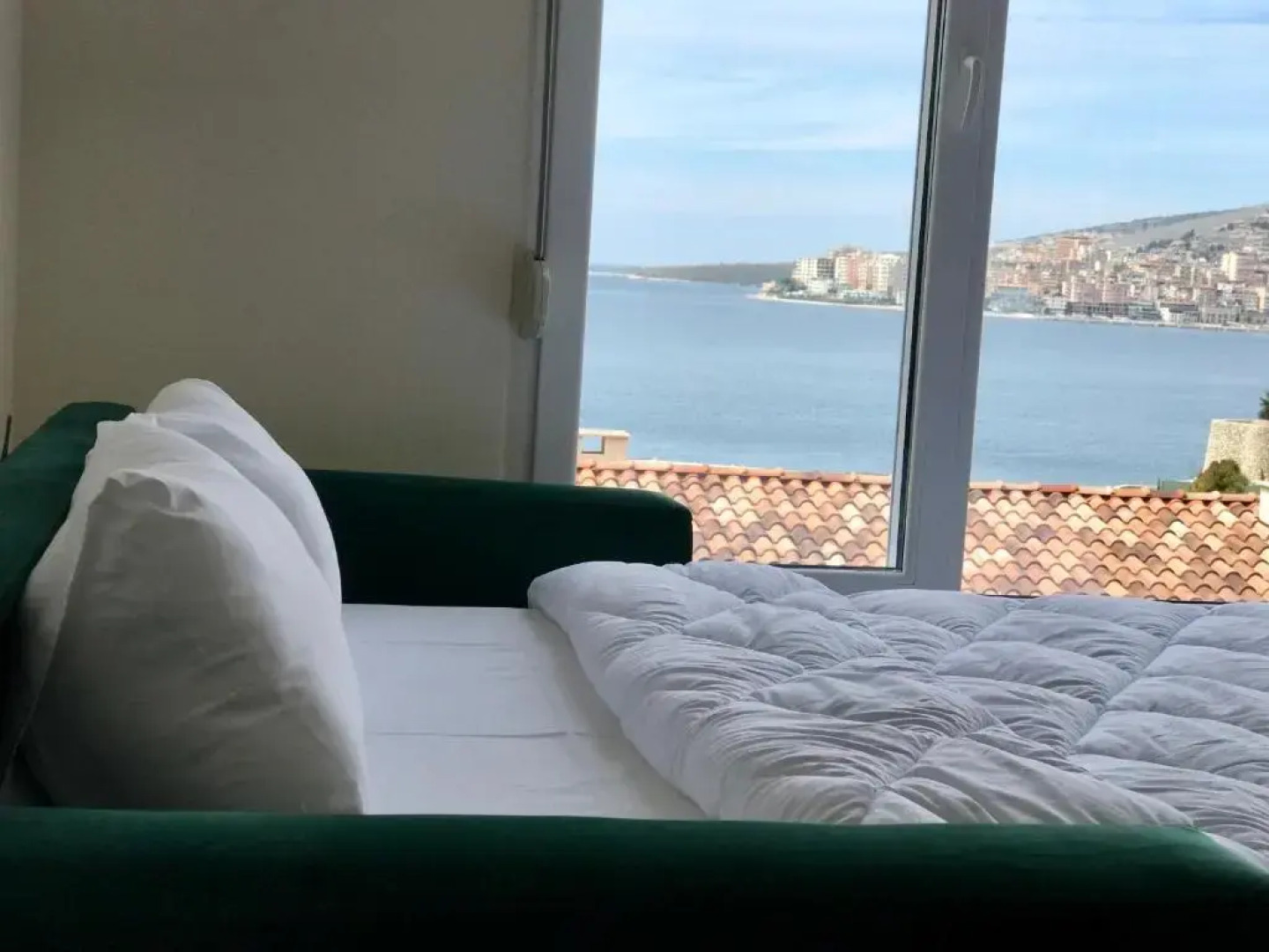 Sunny Bay Apartments