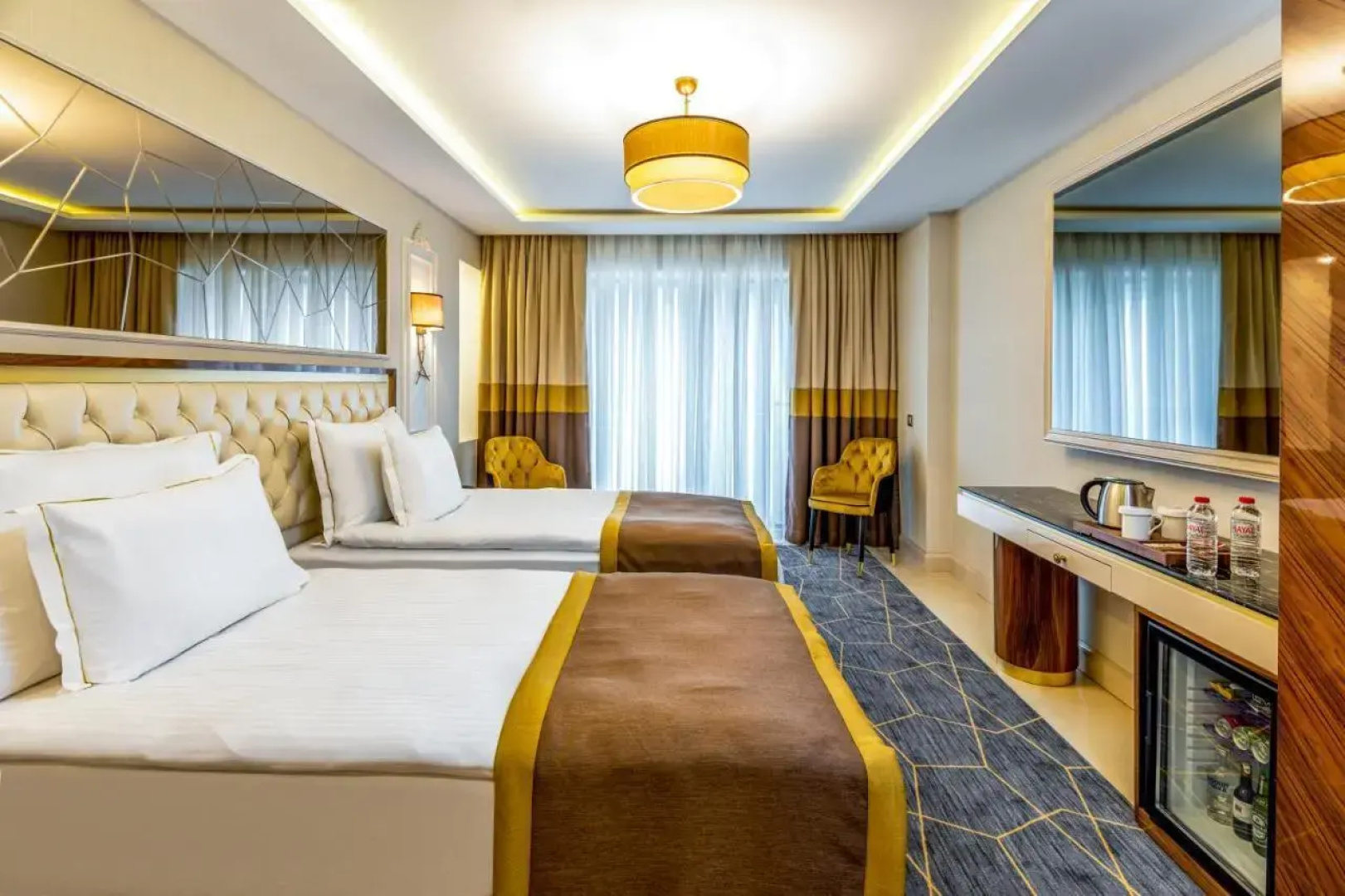 Beethoven Senfoni Hotel