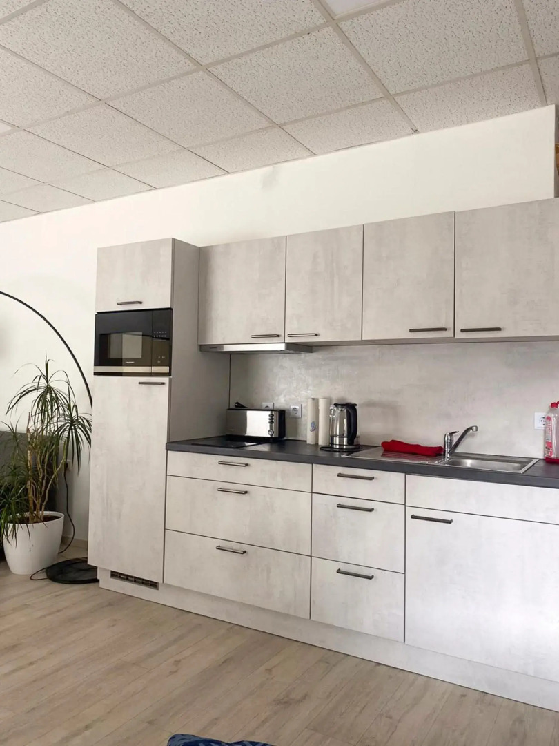 Whirlpool, Fußbodenheizung, Nintendo NES, Netflix, Wintergarten & Workspace