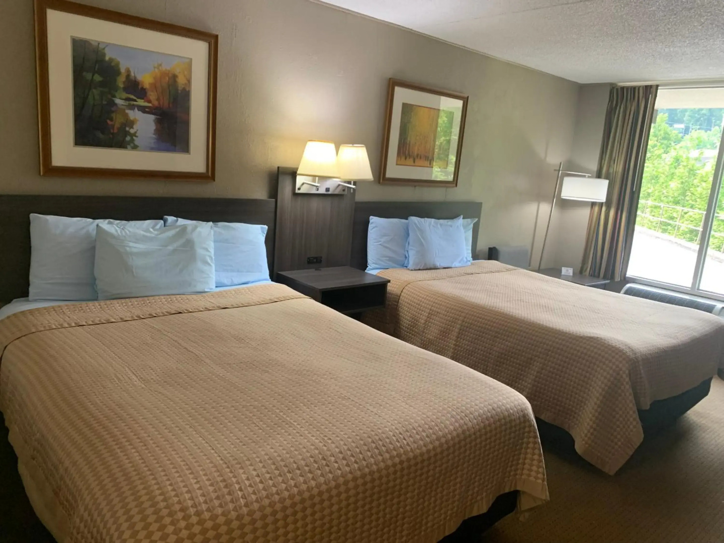 Sidney James Mountain Lodge