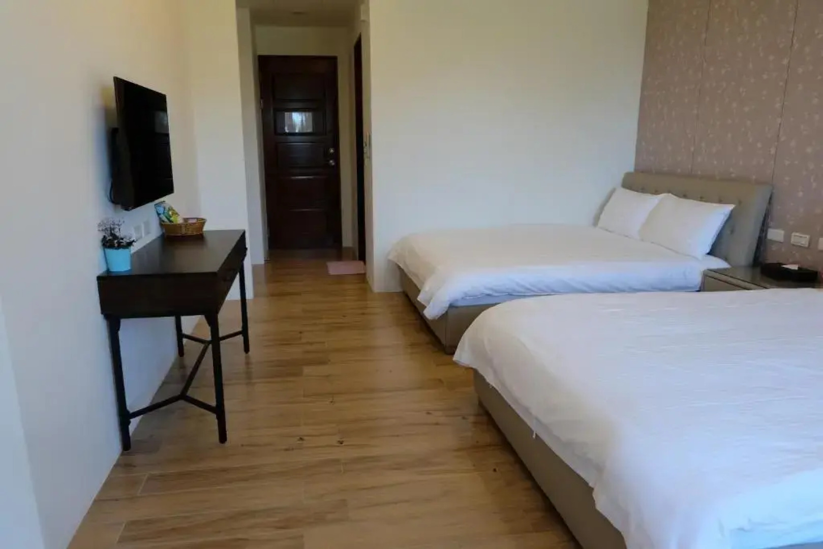 Moonlit Seaview Homestay