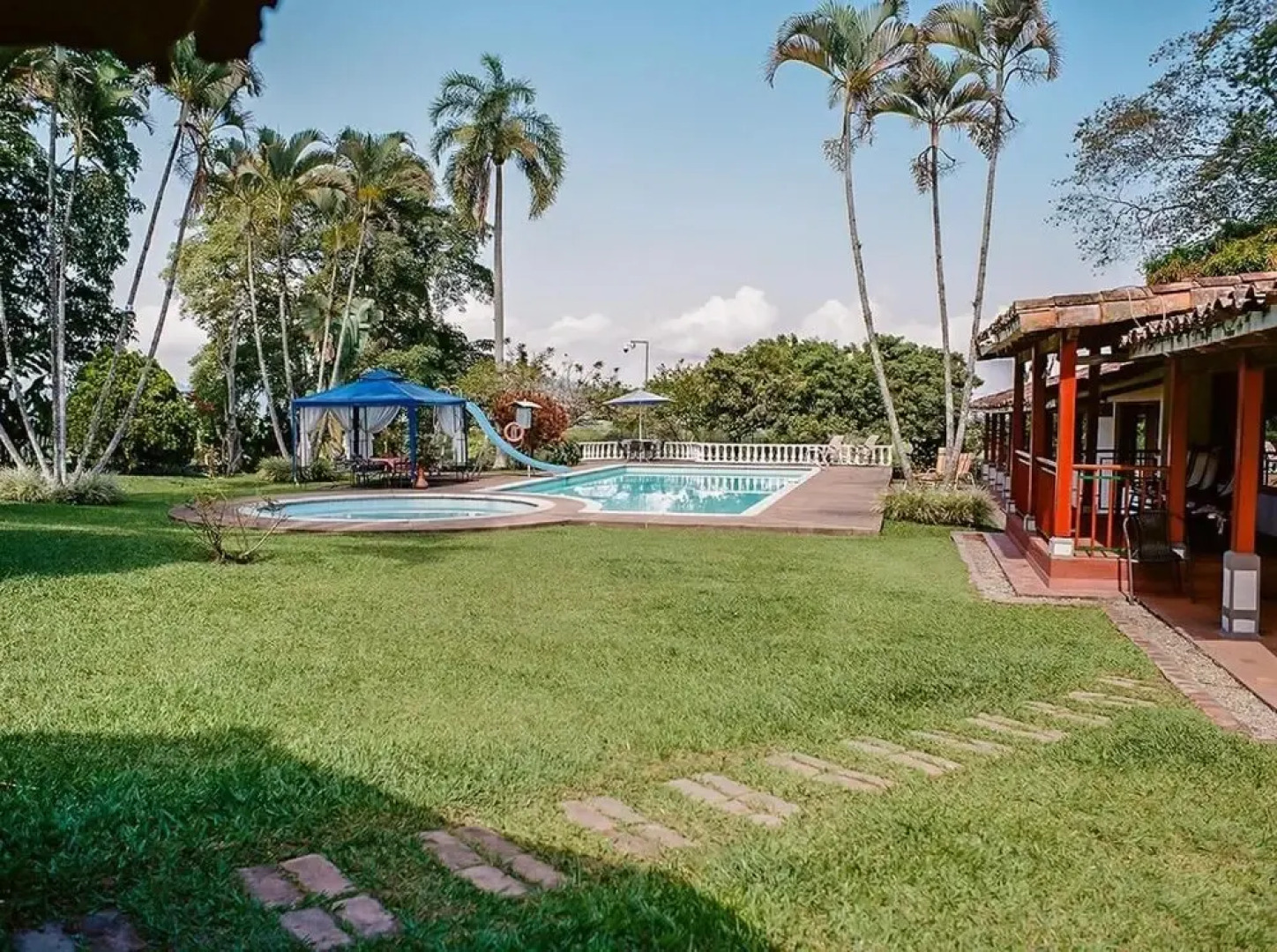 Finca Hotel El Rosario