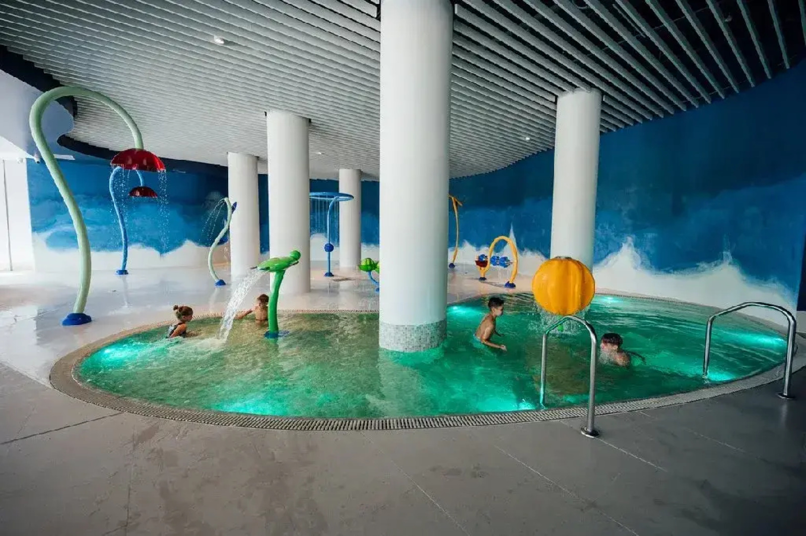 Peakture - Balvanyos Resort