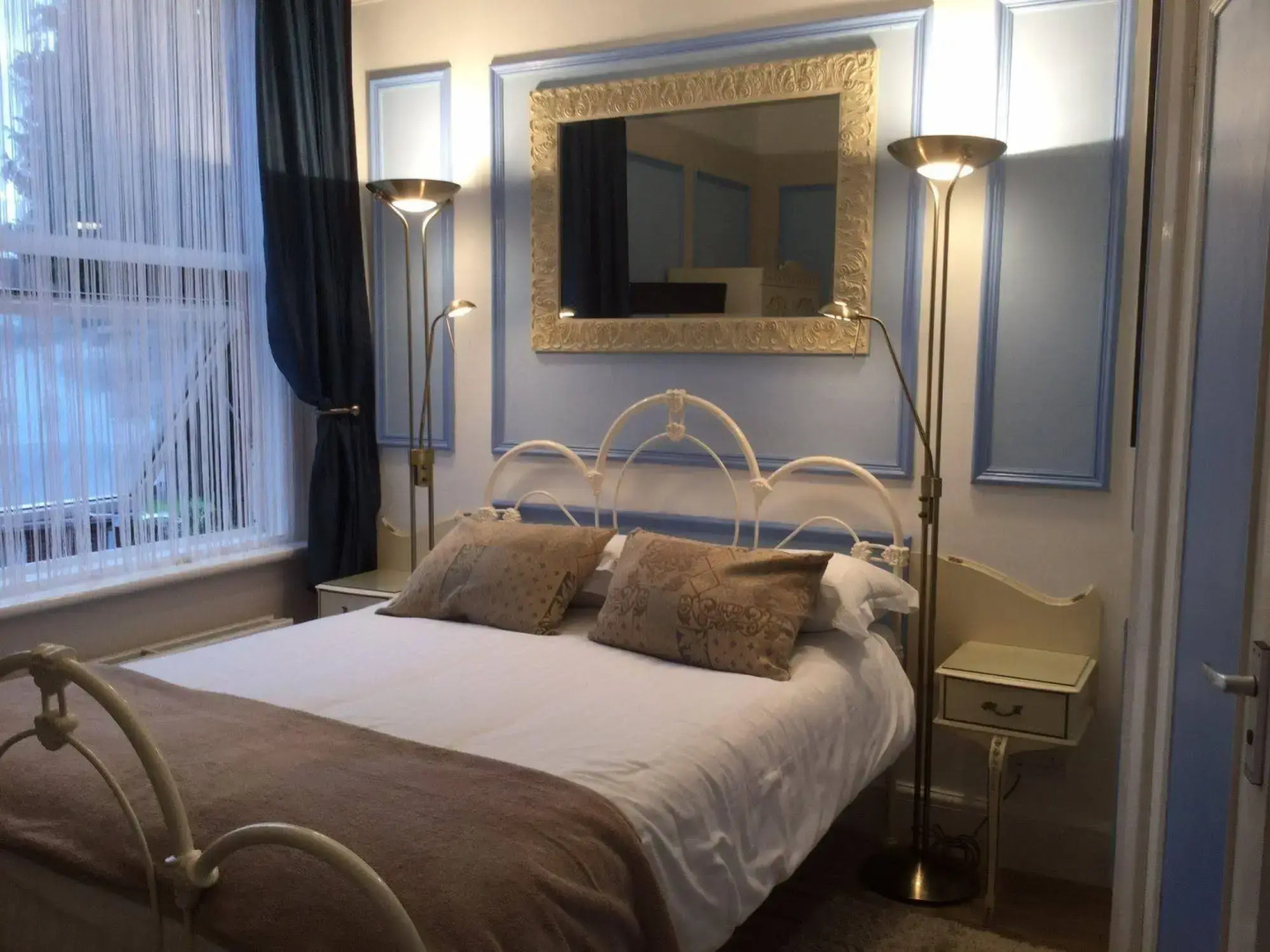 The Groveside Guest House