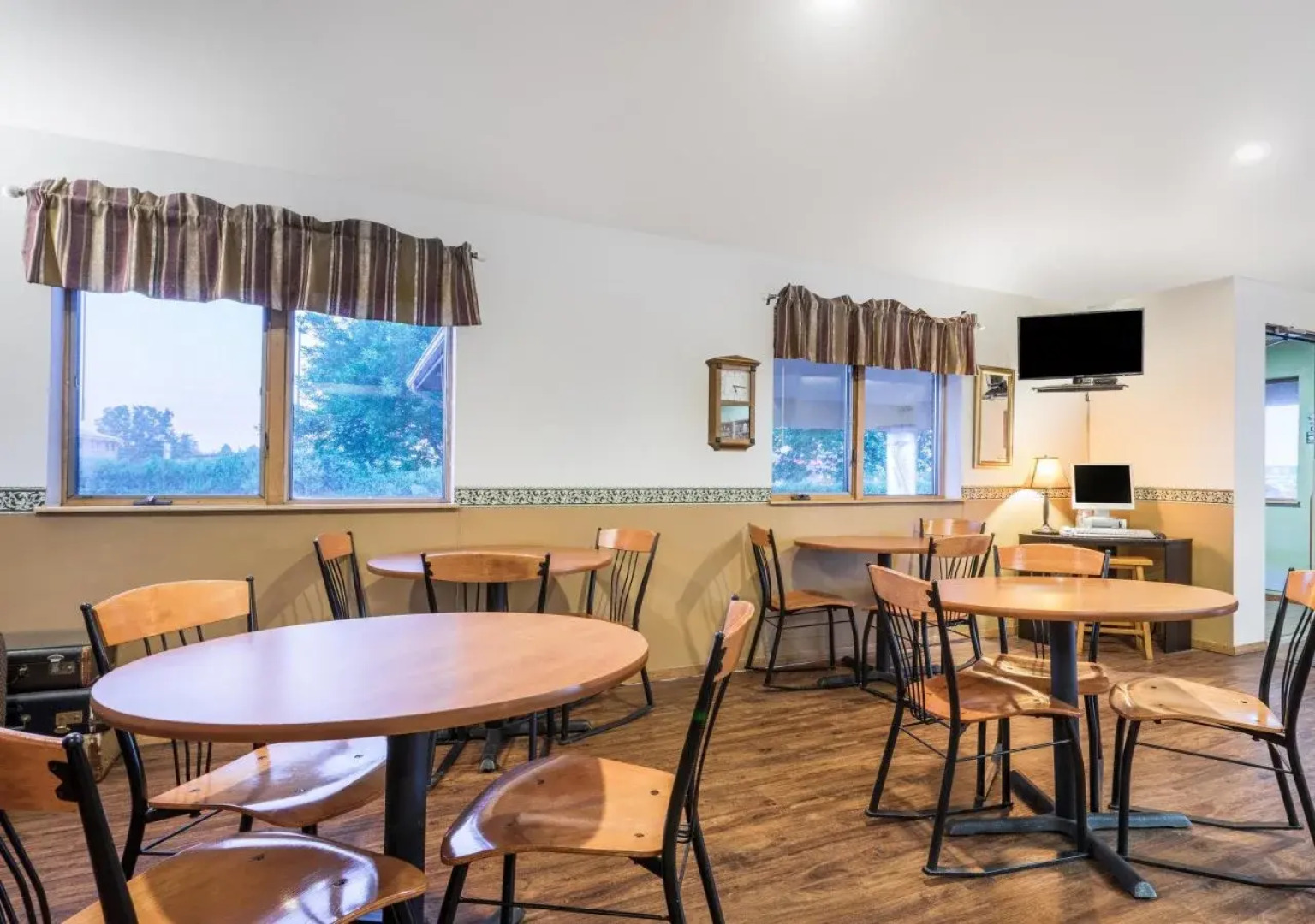 Coratel Inn and Suites by Jasper Stillwater