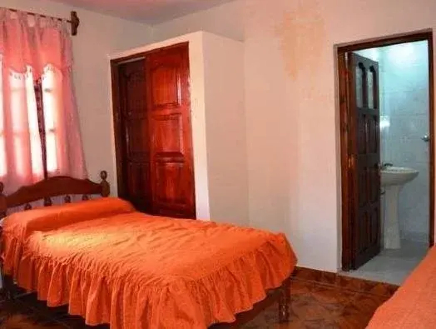 Hosteria Rio Toro Ara