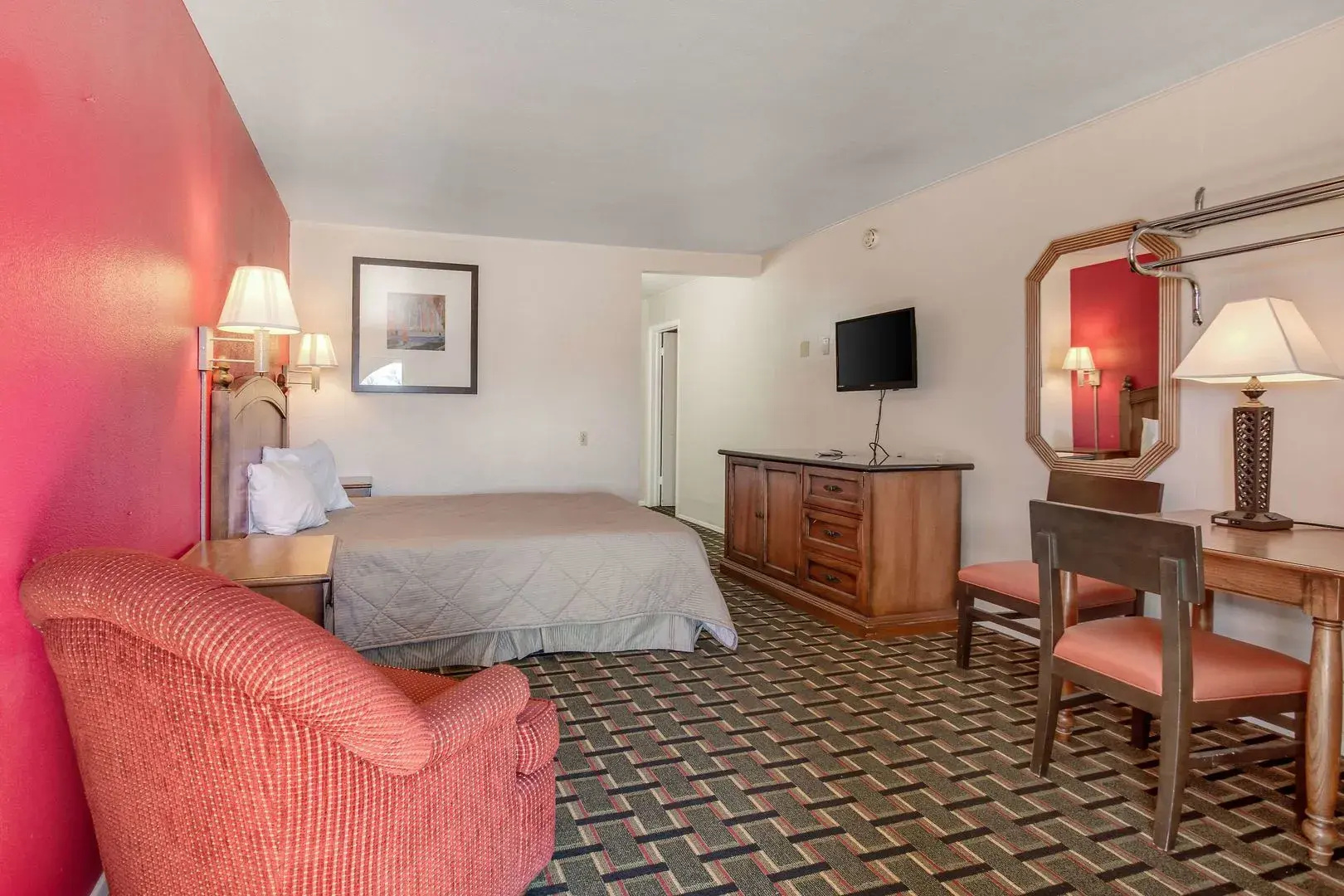 Rodeway Inn & Suites Raton