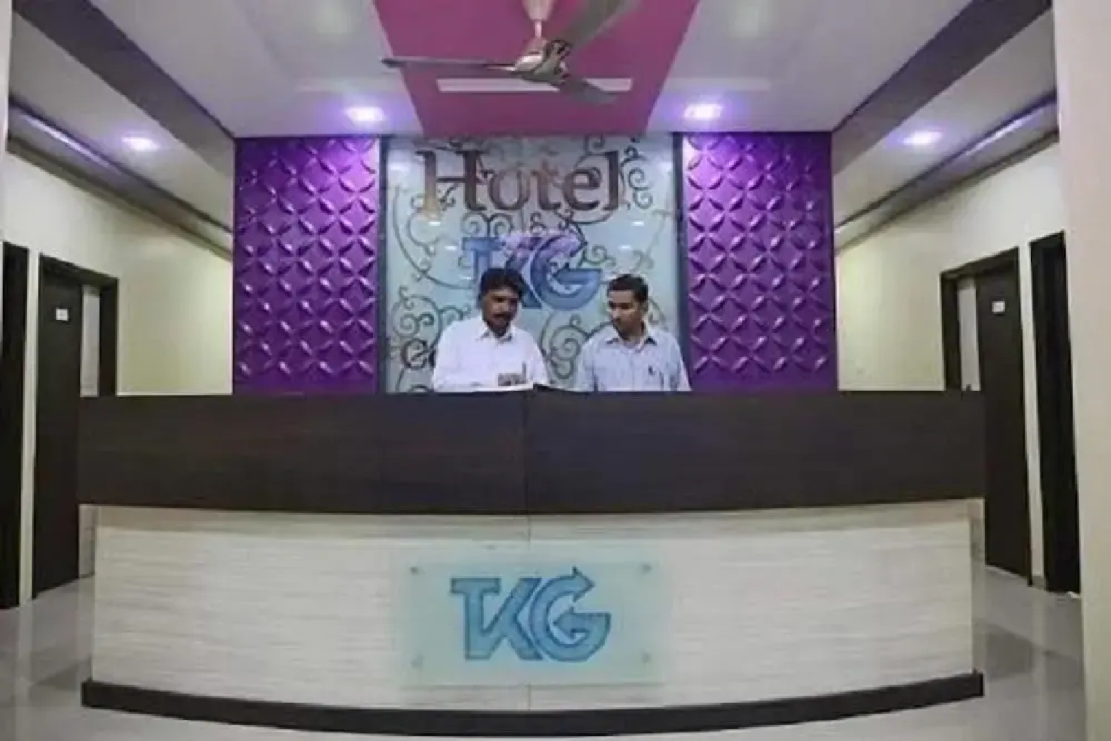 Iroomz VKG Complex