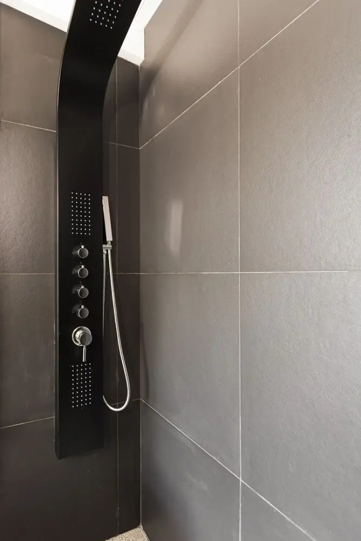 Luxurious Sea view House With Spa & Garden