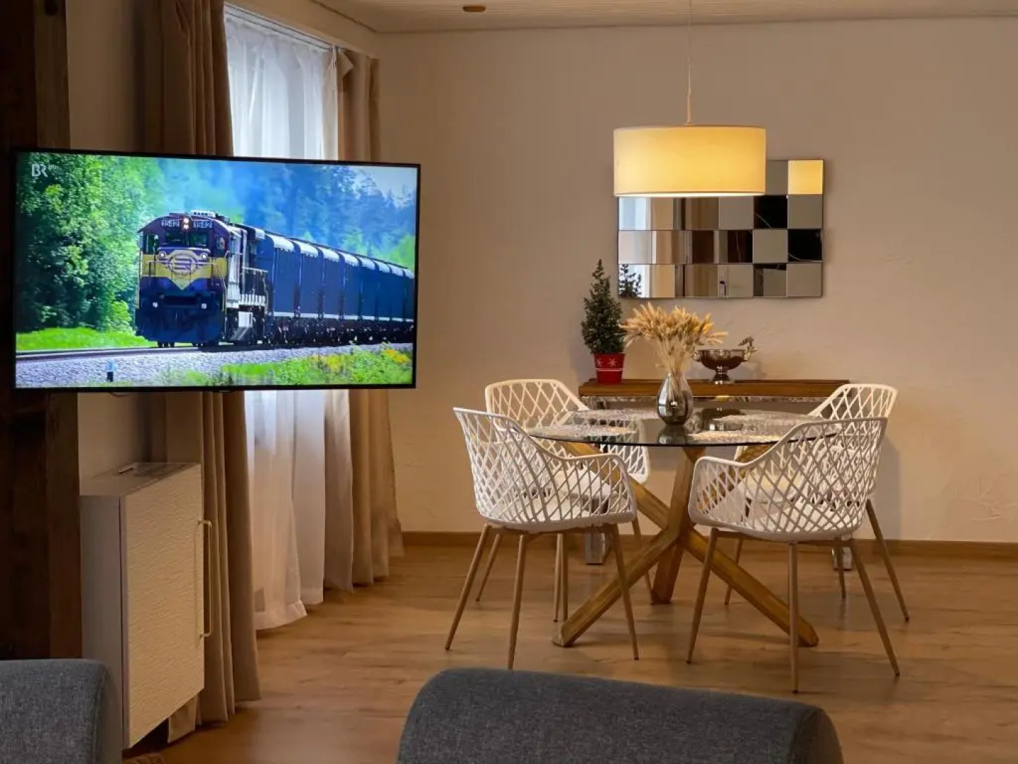 S&P Mountain View Apartment 1