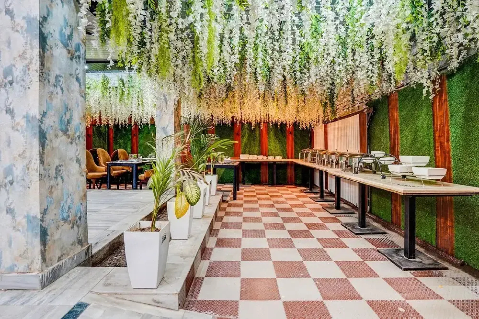 Fabhotel Dream Palace I