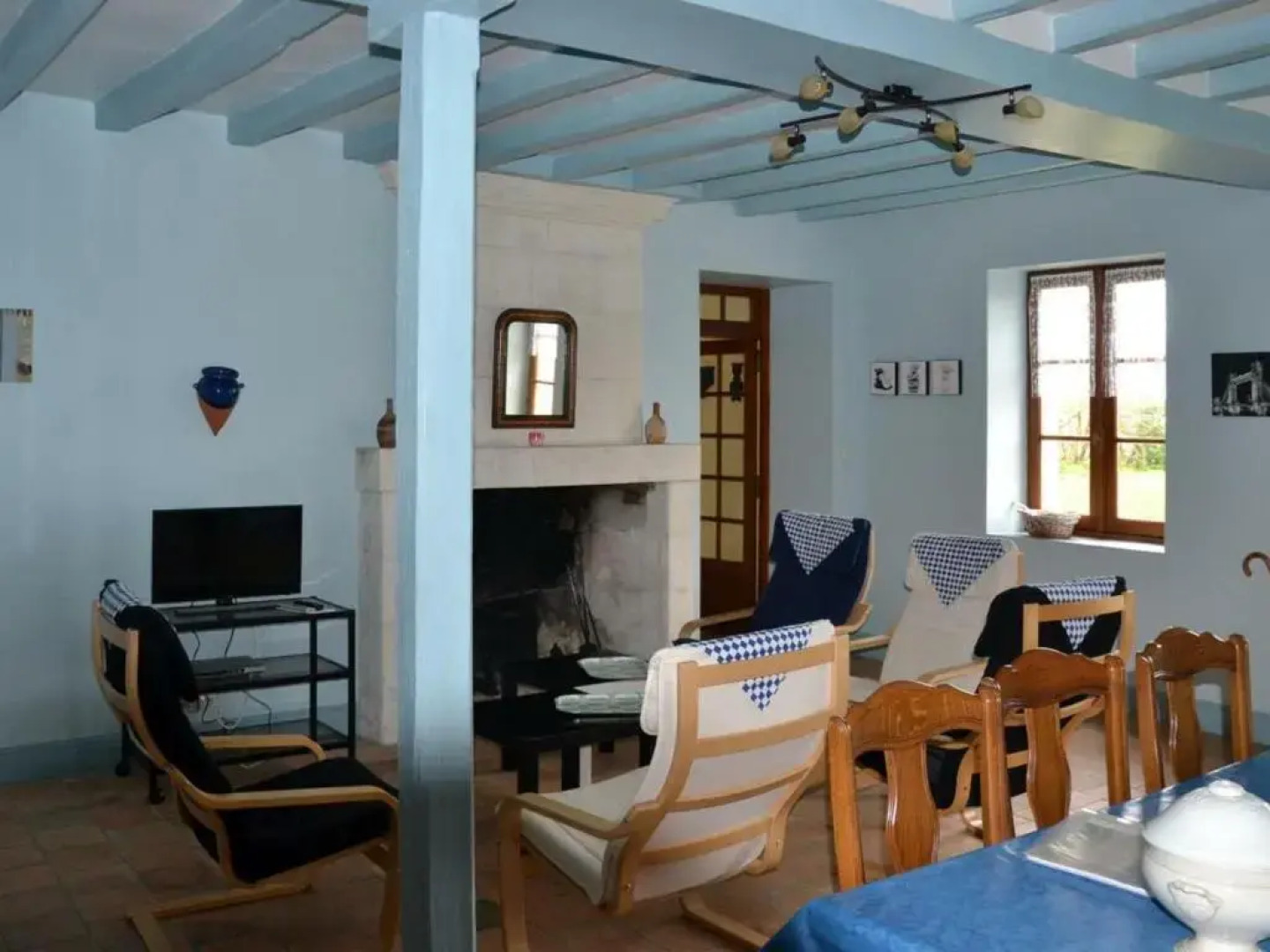 Gîte Chaveignes, 4 pièces, 6 personnes - FR-1-381-288