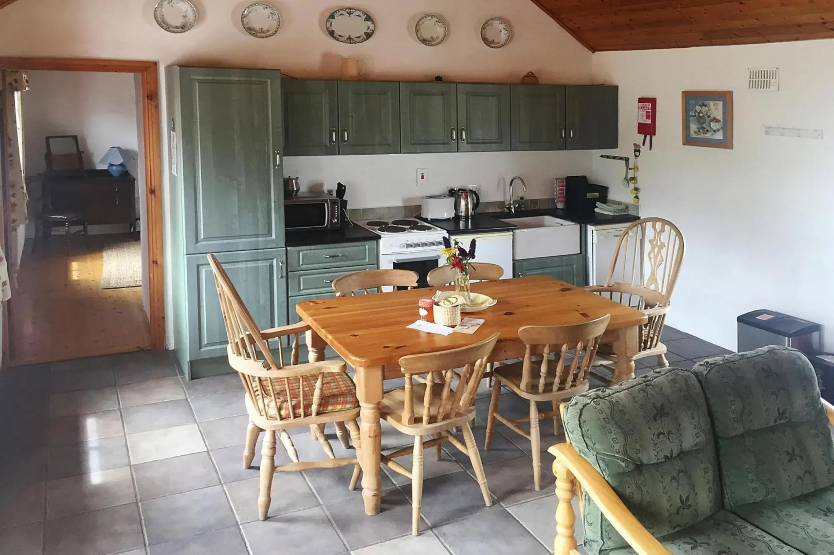 TerryGlass cottage with BBQ