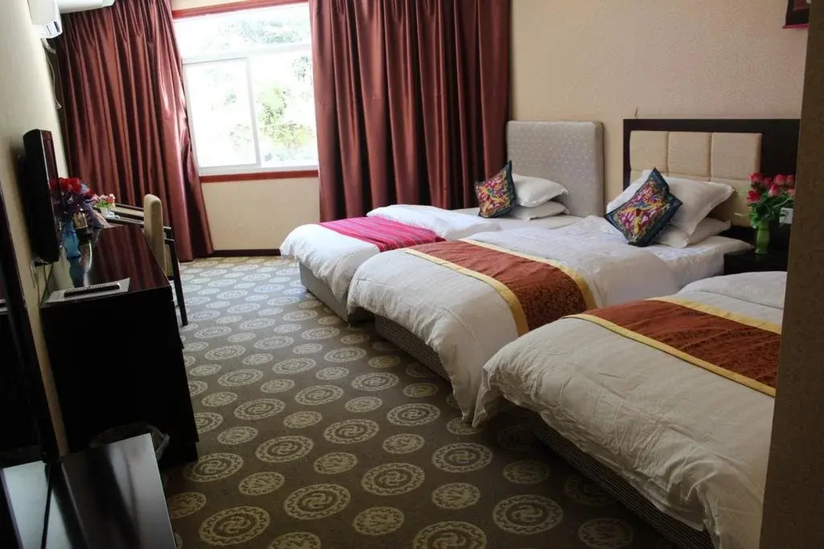 De Jin Hotel