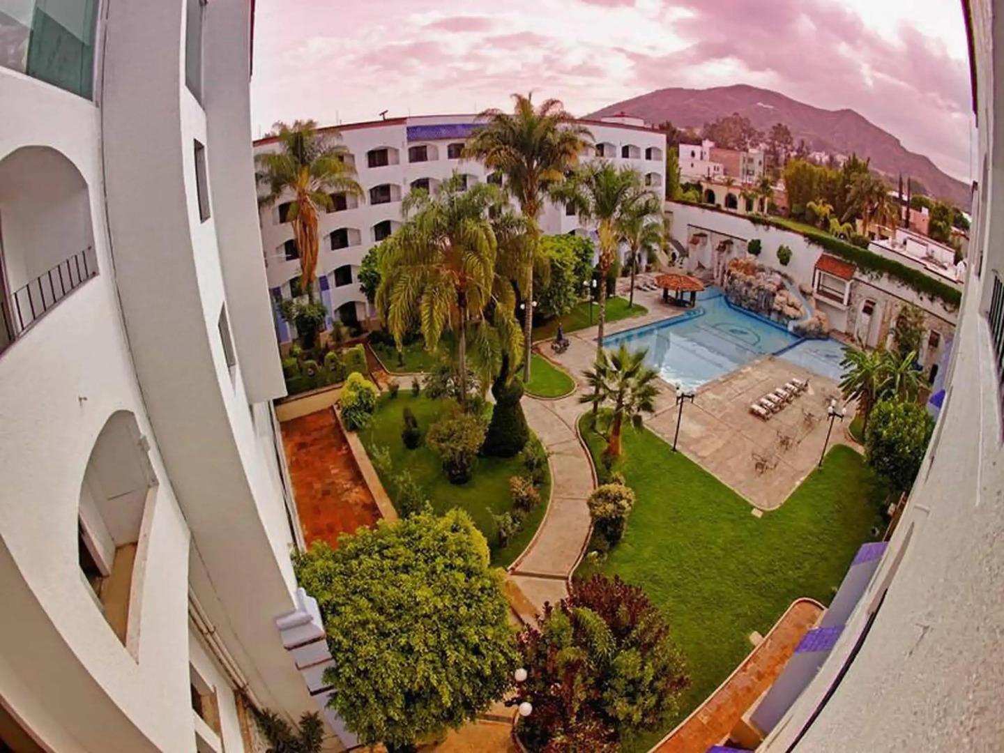 Gran Plaza Hotel & Convention Center