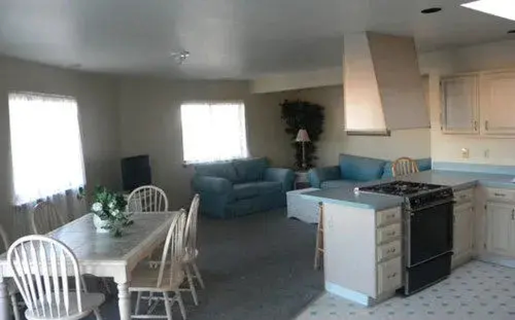 SurfSide Suites