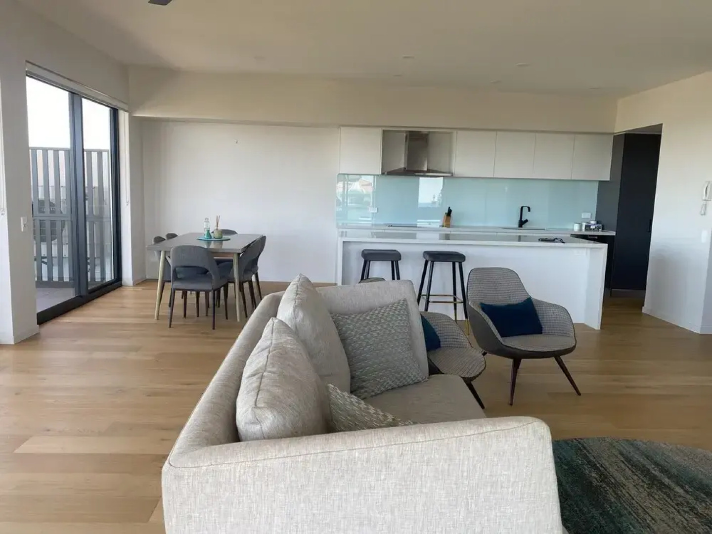 Hedge Apartments by CLLIX