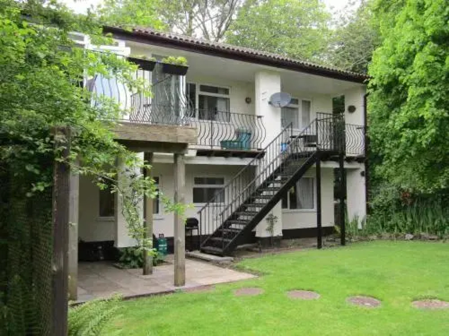 Flemishcourt Guest House