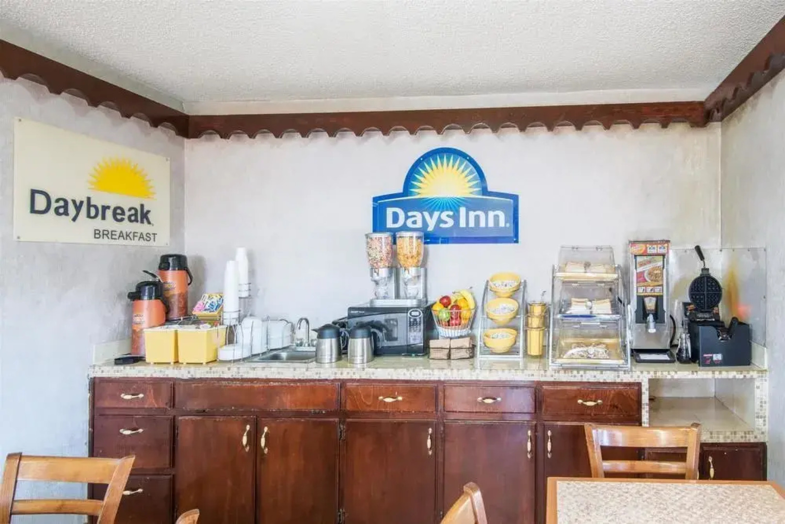 Days Inn Opelika