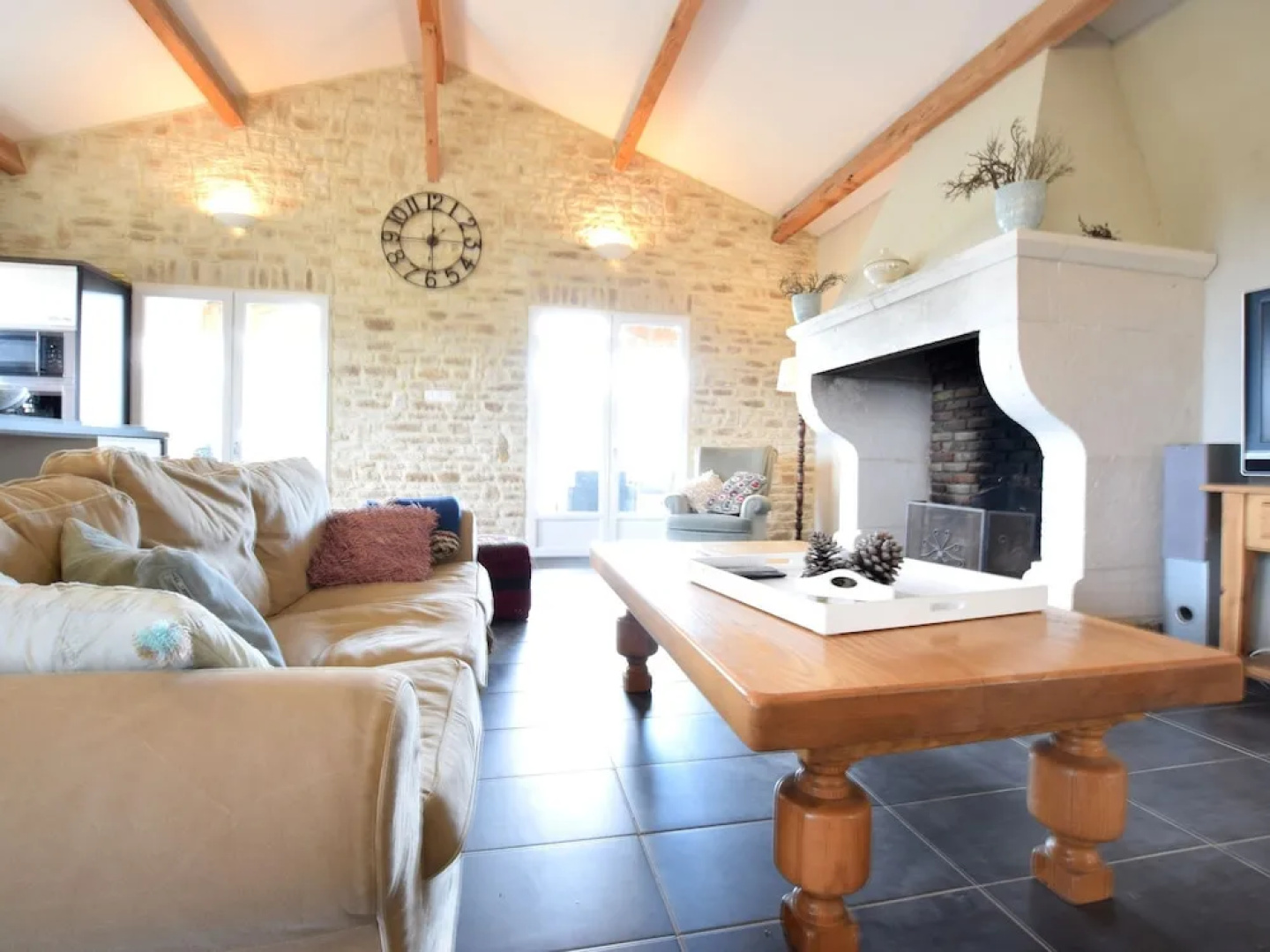 Lavish House in Ardeche With Shared Pool