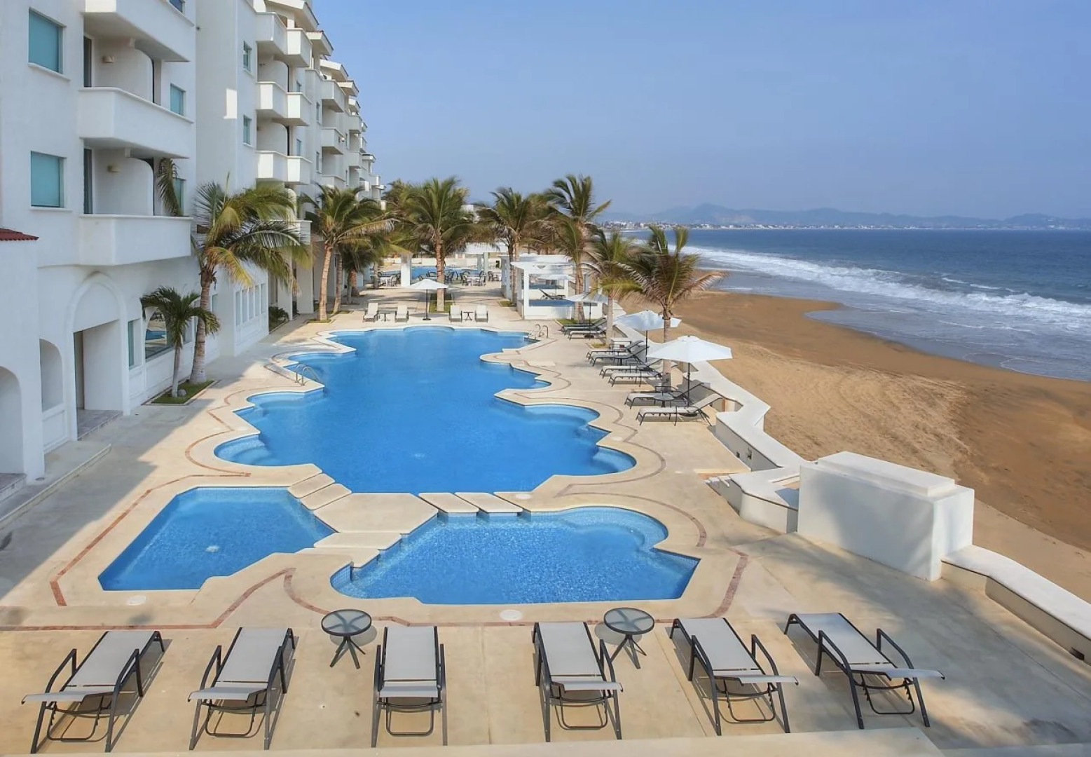 Camino Real Manzanillo