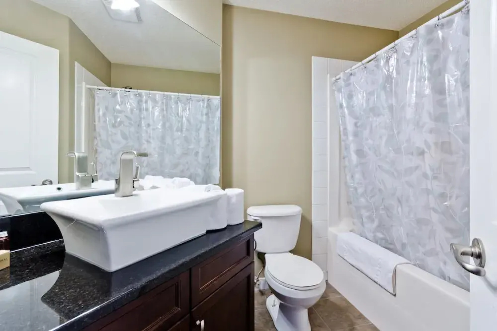 Suite Digs Bella Vista