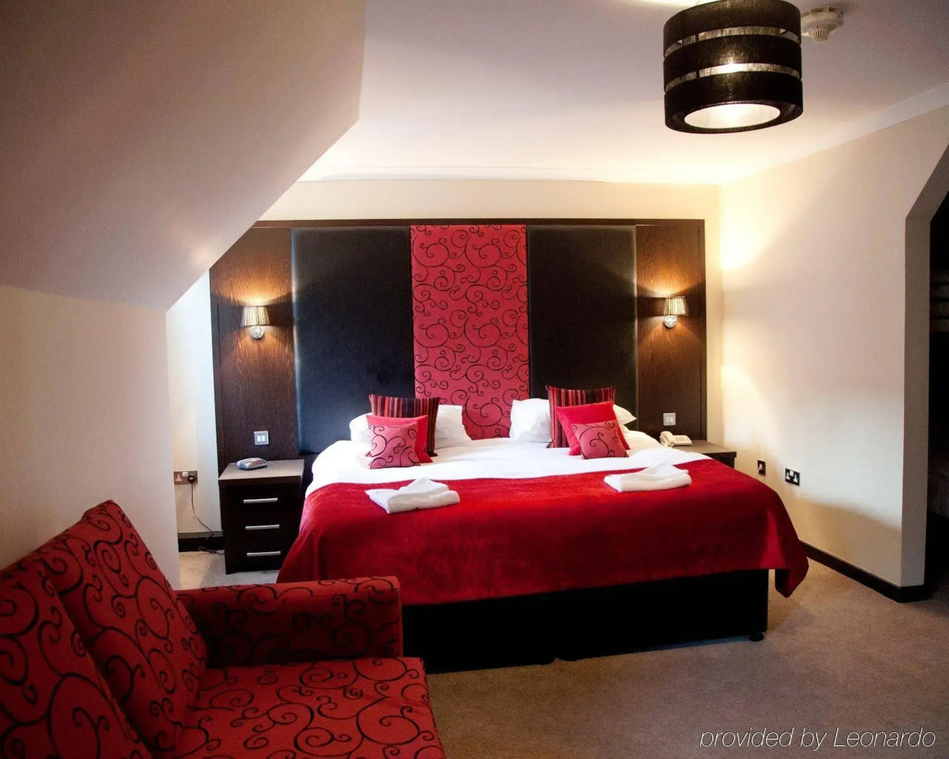 The Popinjay Hotel & Spa